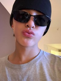 비키