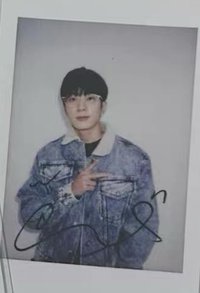 MINI9 yzy 簽售卡 yay復刻拍立得