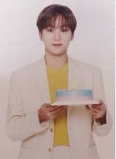 21‘FM｜HARE 隨機卡 32 蛋糕卡 正面