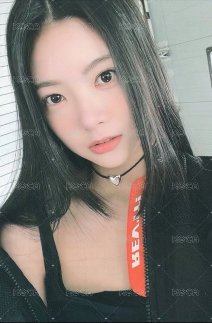 FEARLESS 專輯卡 黑版專卡 正面