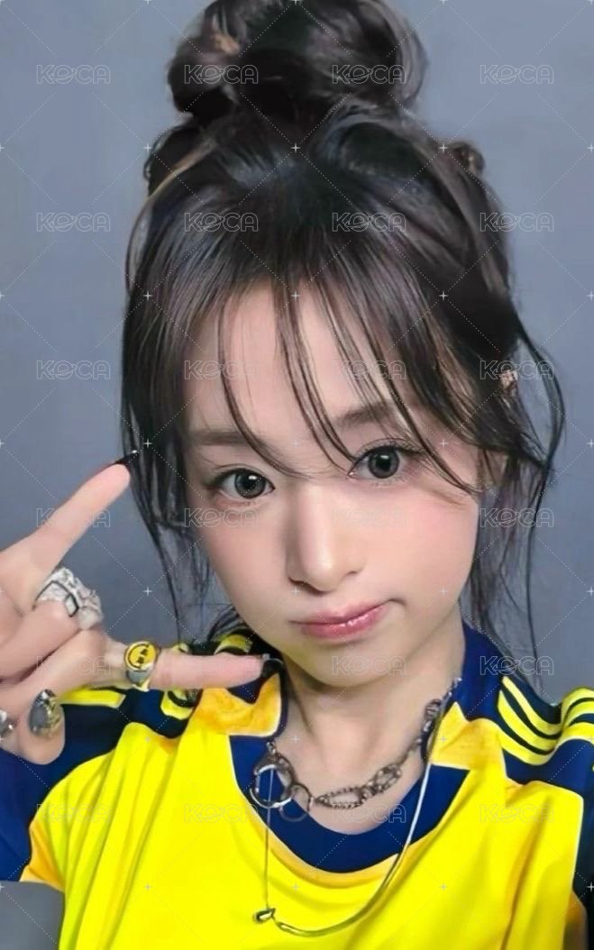 25’世巡 yg 特典卡 日本展會場限 Ahyeon ver.A 正面