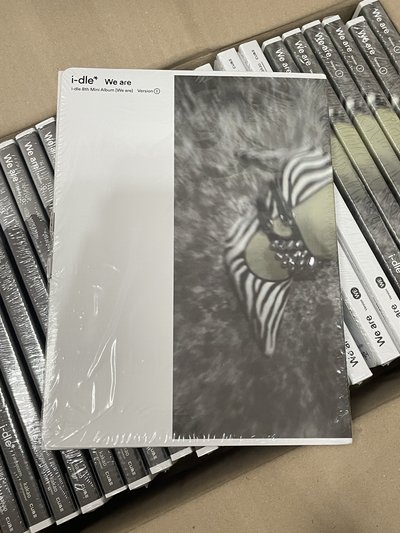 idle mini 8 [we are] album 全新未拆