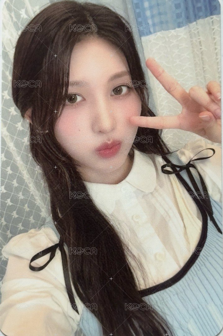 24 年曆 年曆卡 IVE 2024 Season's Greetings 2024台曆 GAEUL固配小卡 正面