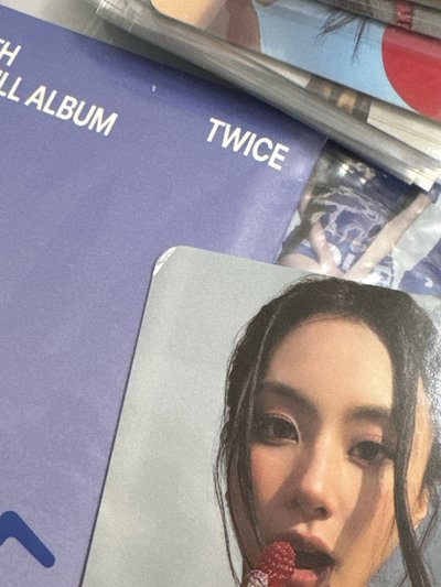 CHAEYOUNG彩瑛	正規四專卡