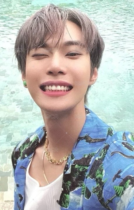 疾馳 (2 Baddies) 專輯卡 PB 2 Baddies Ver. 正面