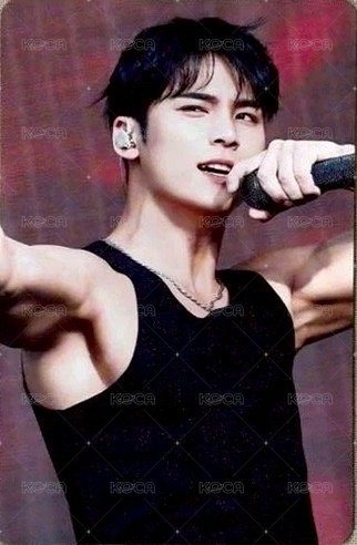 FOLLOW AGAIN 演唱會 DVD / CD 卡 藍光ver. 正面