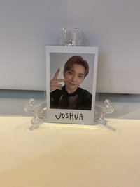 follow 隨機自拍拍立得