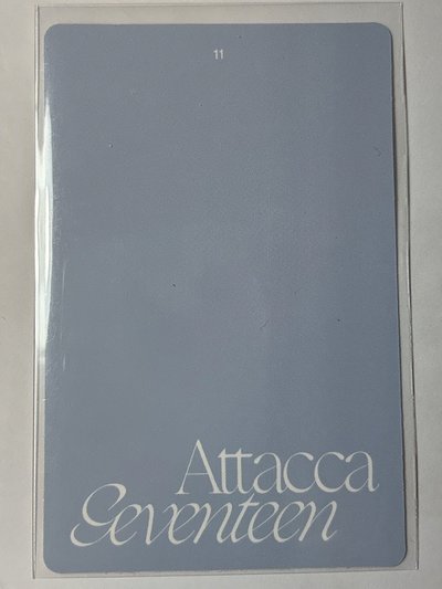 白衣圓 迷九 attaca