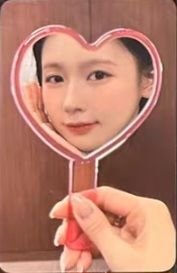We are k4 簽售卡 愛心鏡子