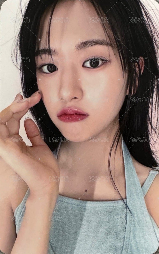 代言卡 俞真 CLIO 正面