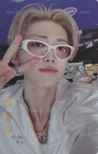 正規五 專輯卡 I AM THE FUTURE ver. 正面