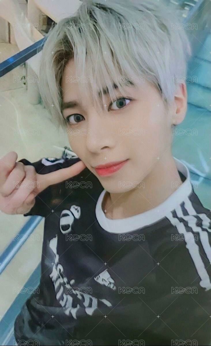 正二 m2u 1.0 幸運卡  正面