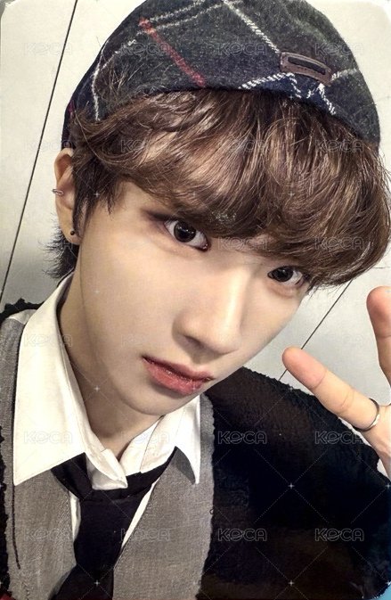 HOW? 愛豆驛站 2.0 簽售卡 6 正面