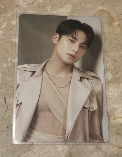 金珉奎 RIGHT HERE隨機卡