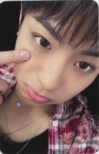 Un: SEEN hello82 特典卡 