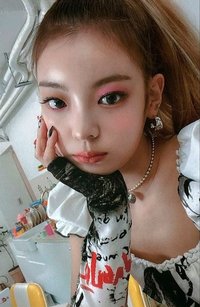 CRAZY IN LOVE 專輯卡 