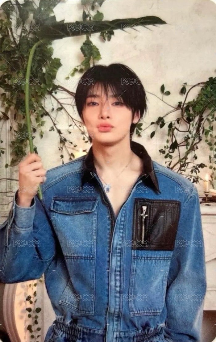 Hollow 專輯卡 初回生產限定盤A 正面