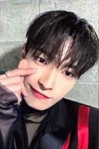 Not Okay 專輯卡 Flash Price