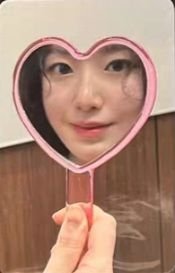 We are k4 簽售卡 愛心鏡子