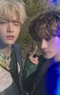迷五 naver pb 直播卡 彬圭雙人卡（閃卡）