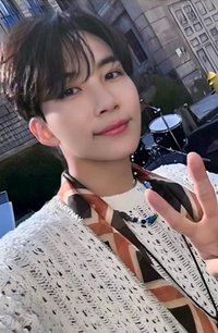 MINI11 yzy A ver. 簽售卡 