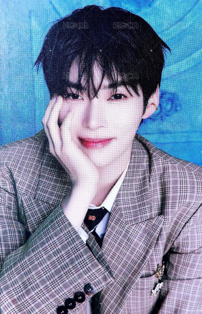 25‘FC 隨機卡 官拍 ver.A 正面