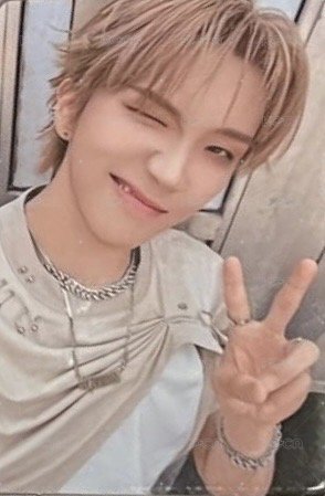 The Action wvs 幸運卡  正面