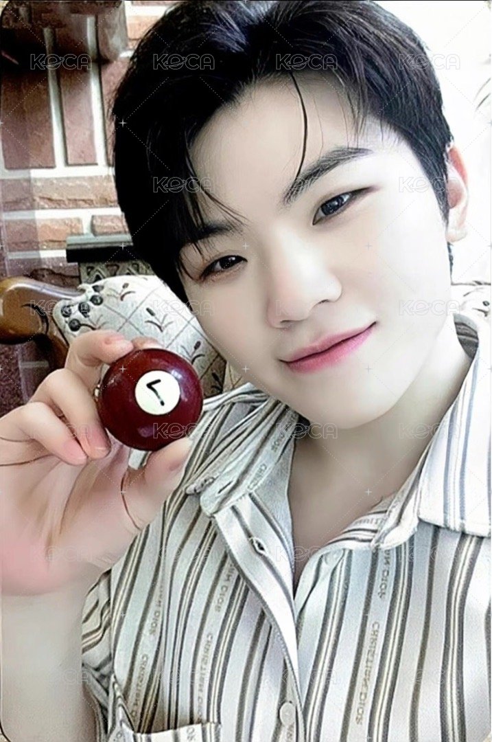 MINI8 專輯卡 ｜BESIDE ver. 正面