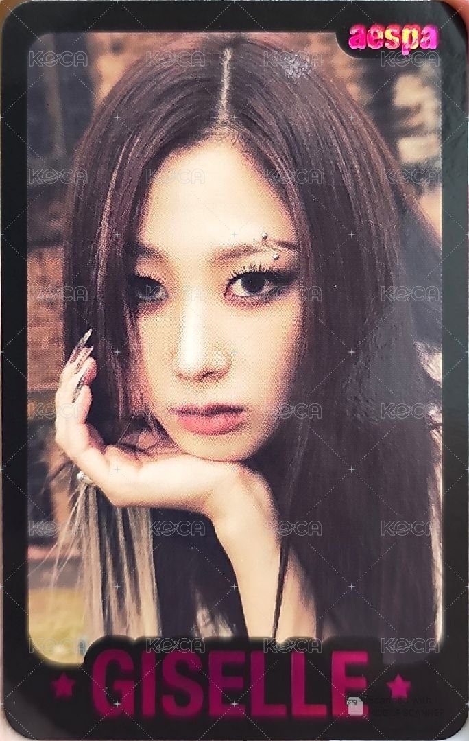 MY WORLD 隨機卡 B版吉 正面