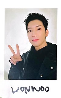 FOLLOW 隨機卡 日巡拍立得