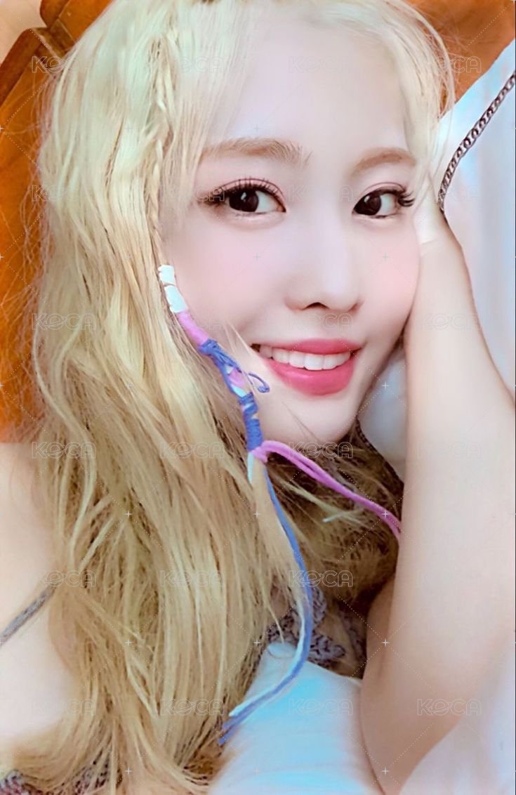 MORE & MORE 專輯卡  正面