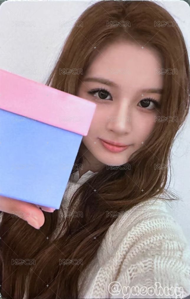 FORWARD 愛豆驛站 2.0 簽售卡 禮物盒 正面