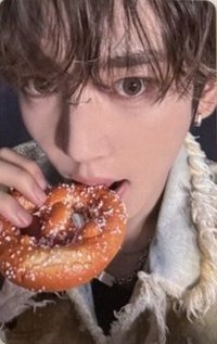 正規一 ma 簽售卡 吃麵包 ver.