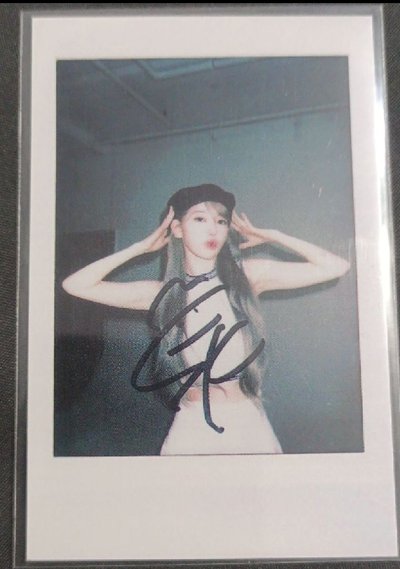 櫻花中國TMRW雜誌+拍立得3張