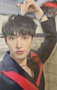 Not Okay 專輯卡 初回限定B盤