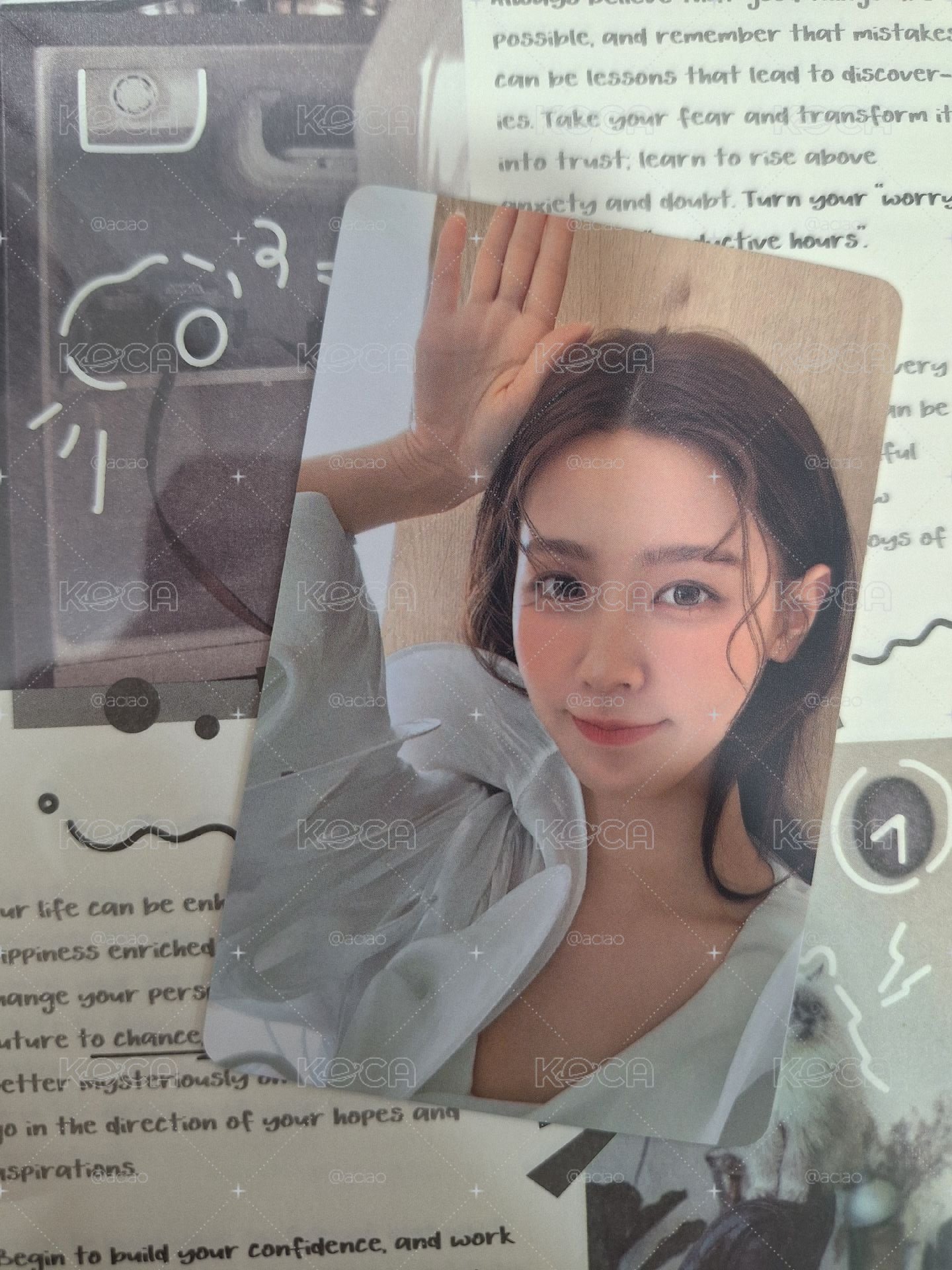 烏托邦雜誌卡 中背