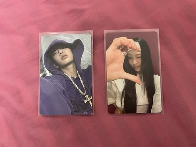 親簽海報+兩張特典