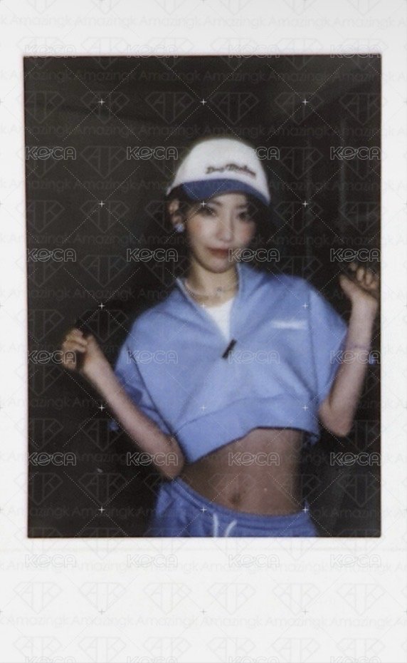 UNFORGIVEN 周邊卡 鐵盒拍立得 正面