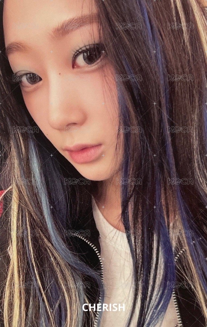 MY WORLD 專輯卡 poster版專卡 吉 正面