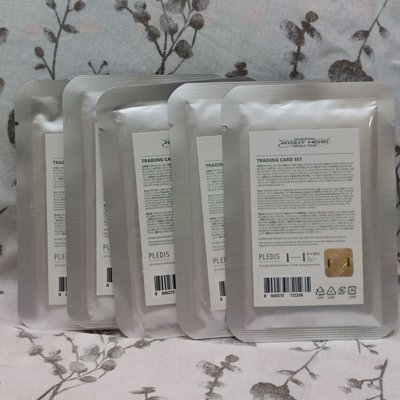 未拆卡包-九期克拉島/Righthere