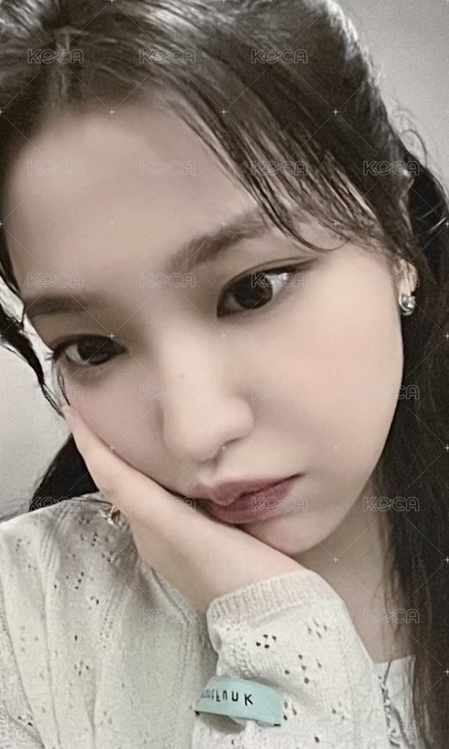 11TH ANNIVERSARY  周邊卡 毛巾吊飾卡 正面