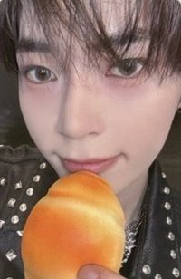 正規一 ma 簽售卡 吃麵包 ver.