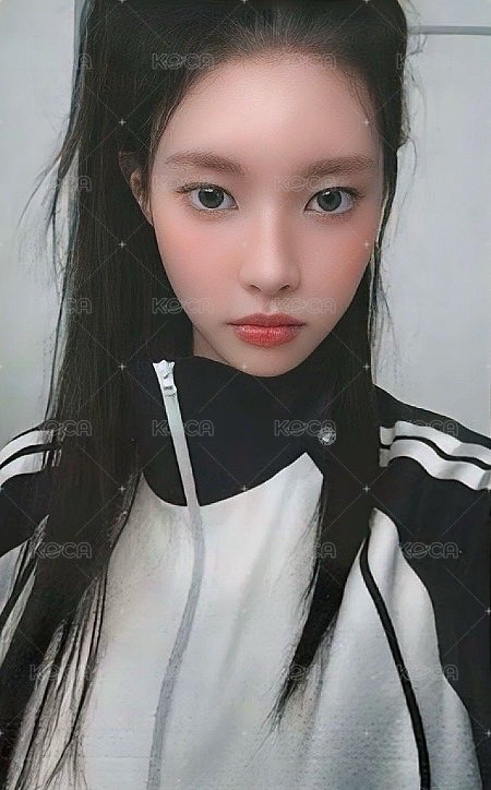 SUPER REAL ME wvs 簽售卡  正面