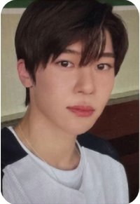 Hands up A版 專輯卡 