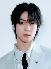 LEE SEUNGHYUB