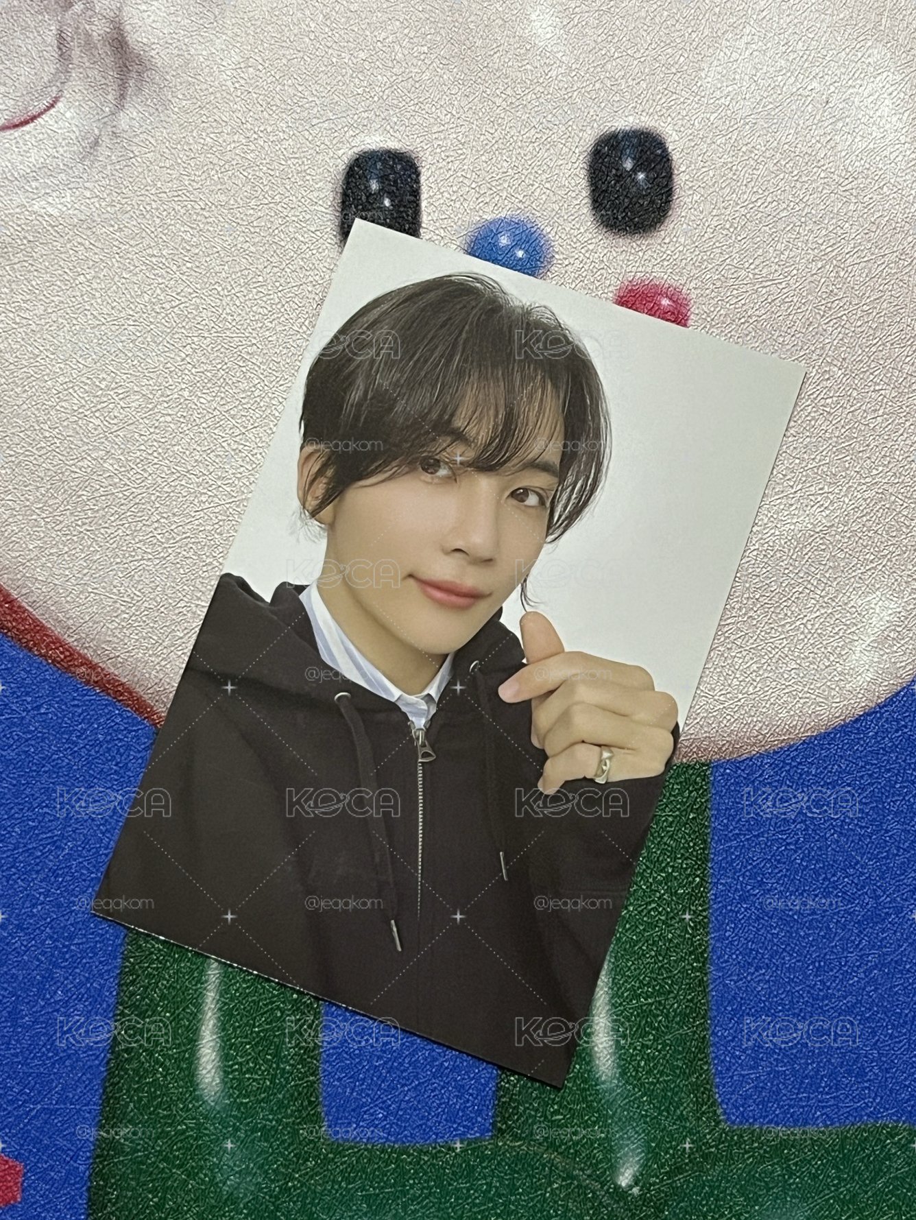 尹淨漢漂亮耳環卡