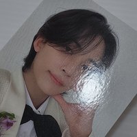 上排4張 左1微直線💛    