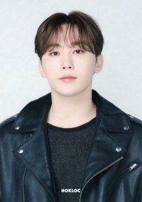 FOLLOW 周邊卡 日巡外套卡