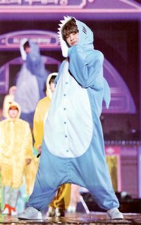 4期FM 演唱會 DVD / CD 卡 韓四期 雙面