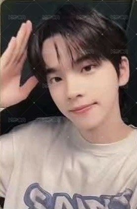 Last Bell yzy 2.0 簽售卡  正面